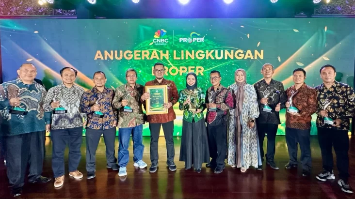 AQUA Konsisten terhadap Pengelolaan Lingkungan lalu Pemberdayaan Publik
