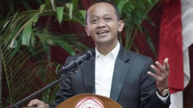Belum Dinyatakan Lulus lalu Dapat Ijazah, Pembatalan Disertasi Bahlil Dinilai UI Tidak Tepat