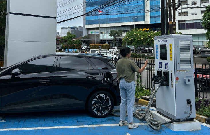 Instalasi DC Fast Charger Baru Hadir di area di BYD Haka Auto