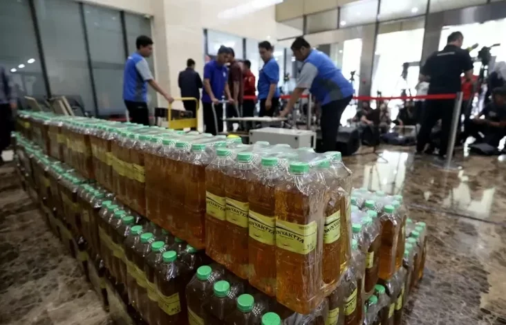 Prabowo Marah MinyaKita Disunat Tak Sesuai Takaran