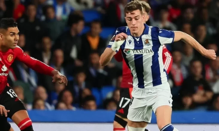 Streaming Man United vs Real Sociedad dalam area UEFA Europa League 2024/25 pada VISION+