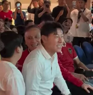 STY Nobar Timnas Indonesia vs Bahrain, Ikut Girang Rayakan Gol Ole Romeny