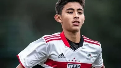 Welber Jardim, Pemain Timnas Indonesia yang digunakan Tanda Tangan Kontrak Profesional di area pada Sao Paulo FC