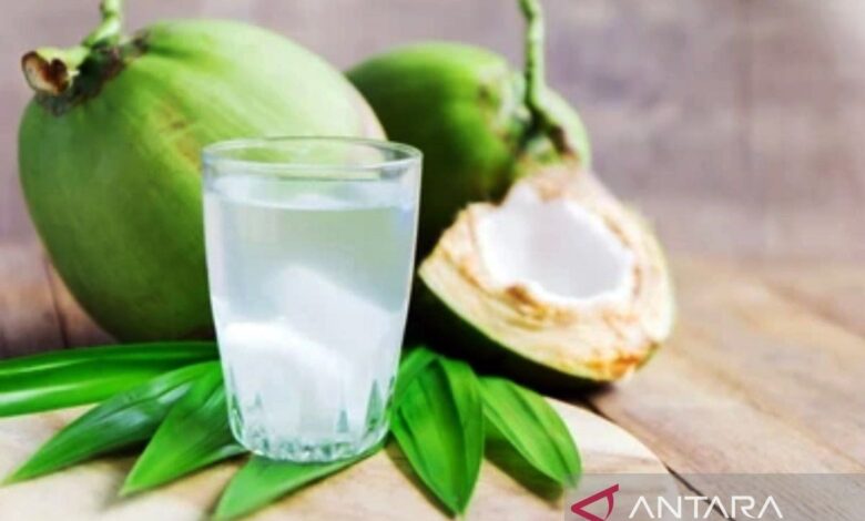 8 minuman alami efektif bantu basmi lemak ke di perut